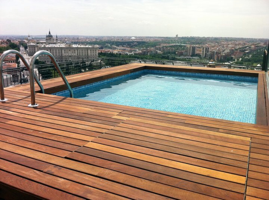 Madera IPE en piscina del ático 