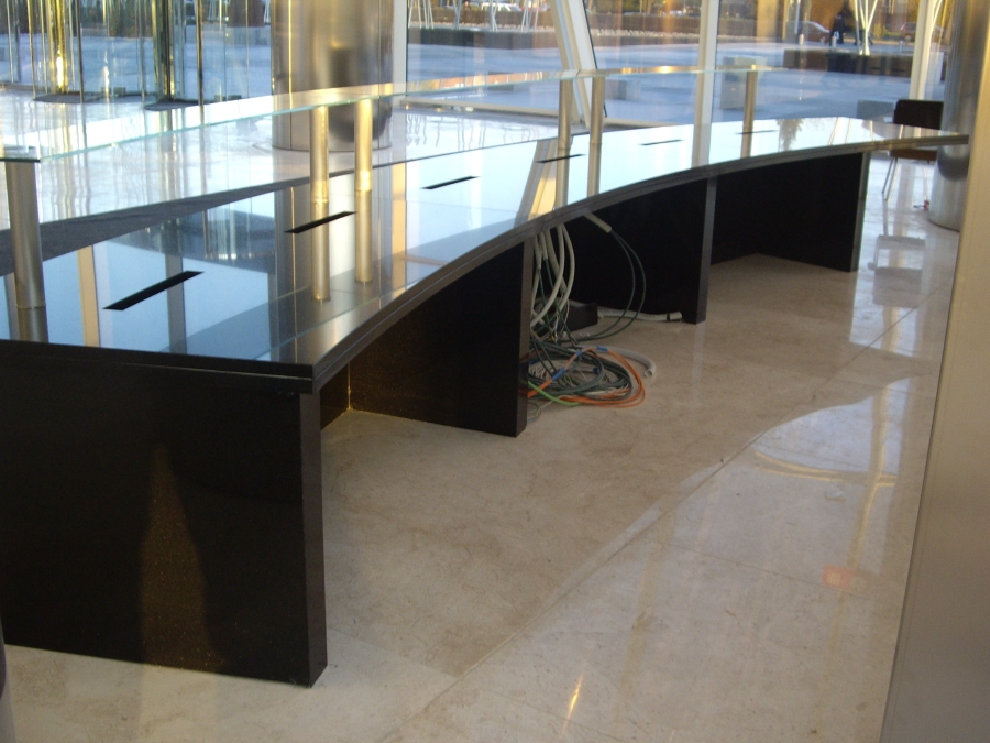 MOSTRADOR RECEPCIÓN