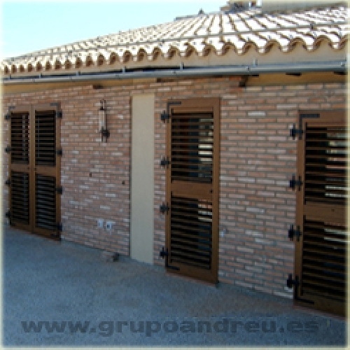 Mallorquina imitación madera en aluminio