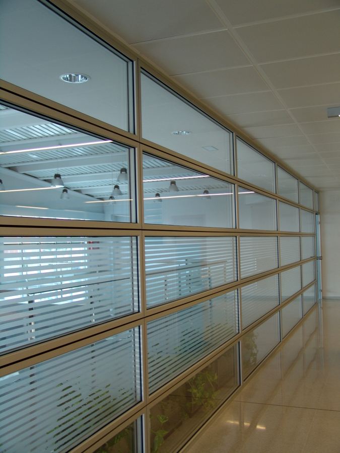 MAMPARAS VIDRIO APAISADAS