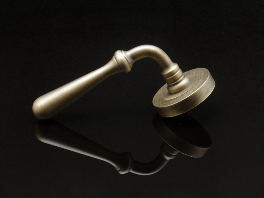 Manivela modelo 1075