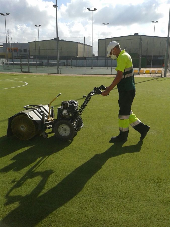 Mantenimiento de Césped Artificial