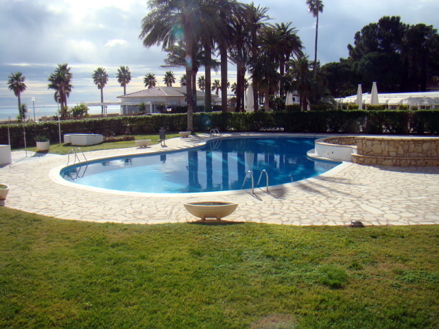 MANTENIMIENTO DE PISCINAS