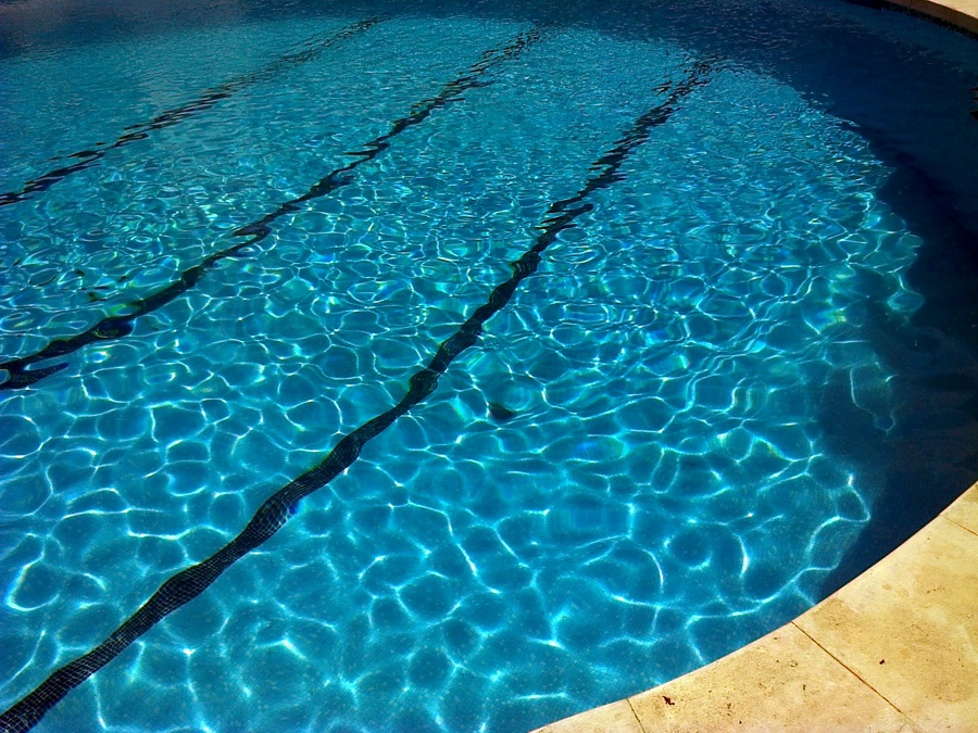 mantenimiento piscina comunidad