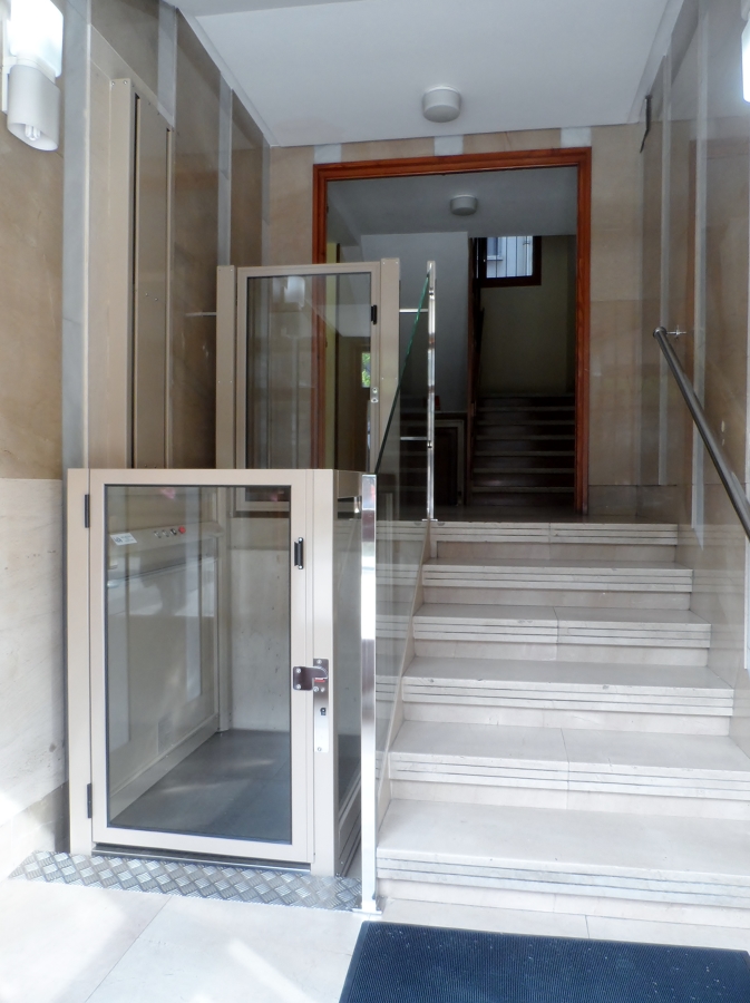 ELEVADOR COMUNIDAD VECINOS