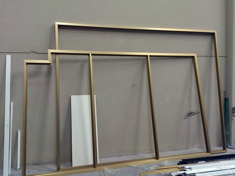 Marco preparado en oro 