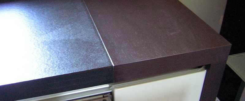 Maridaje de encimera de granito y madera