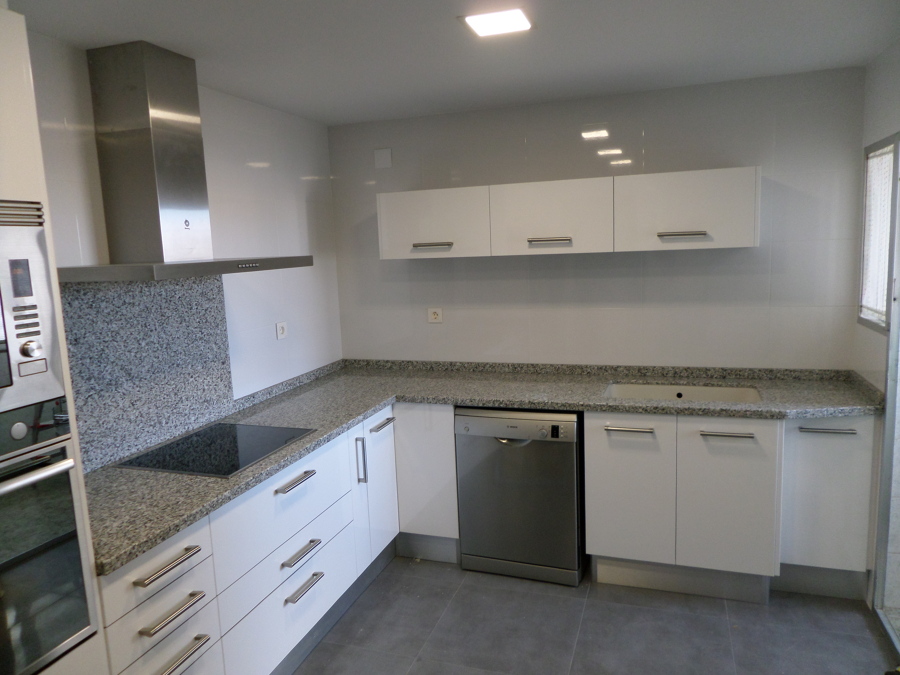 Marmoles Monserrat-625316705 Bancada de cocina en granito gris perla