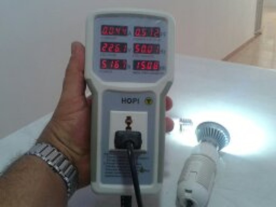 MEDIDOR BOMBILLAS LED