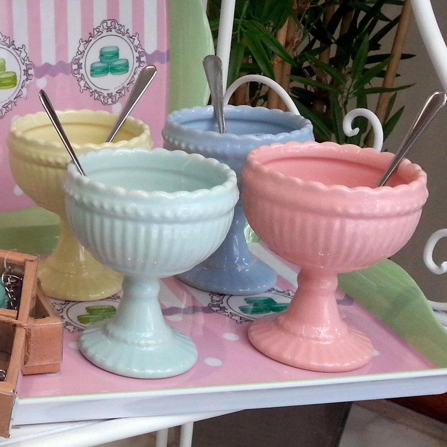 Menaje divertido y original para tus mesas de verano 2013