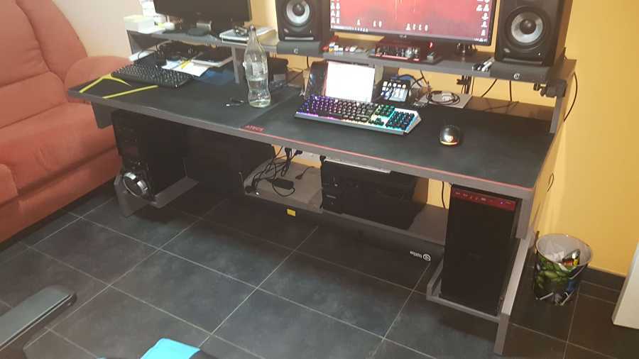 MESA DE ORDENADOR PROFESIONAL