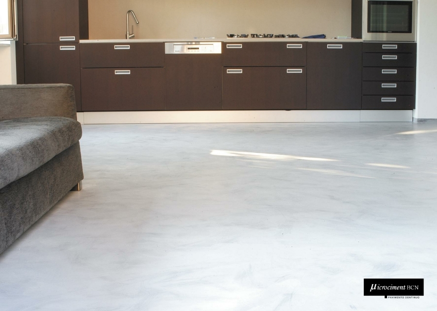 Microcemento en suelo interior