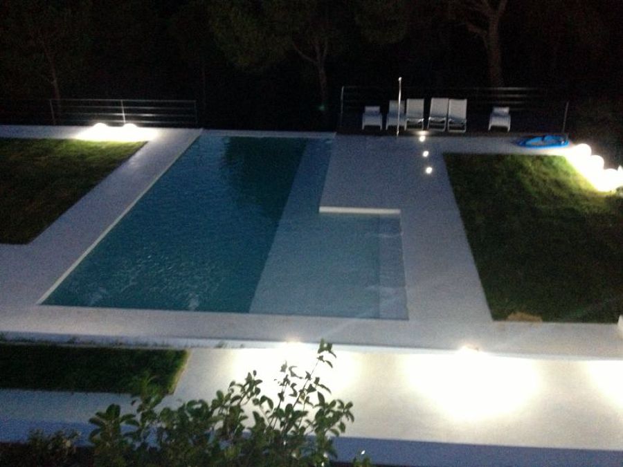 microcemento exterior y piscina