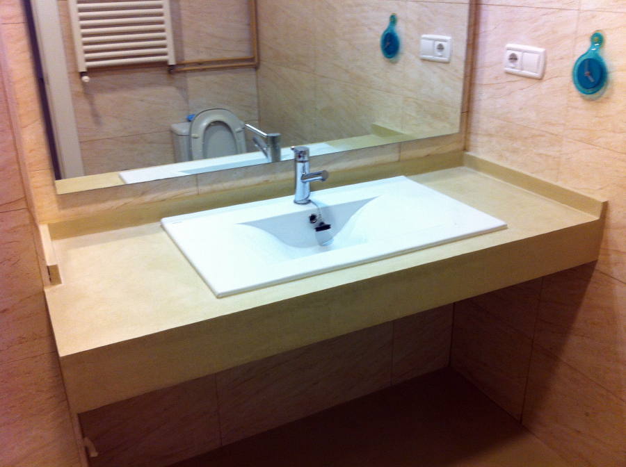 microcemento sobre encimera de lavabo