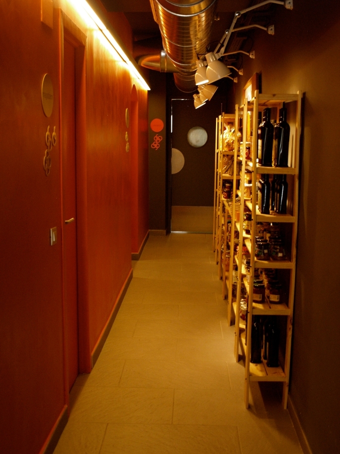 Microciment a les parets de Moixeró (Comerç a Sabadell).