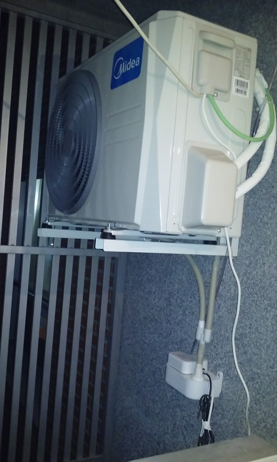 Instalación de unidad exterior Midea Mission en Albacete