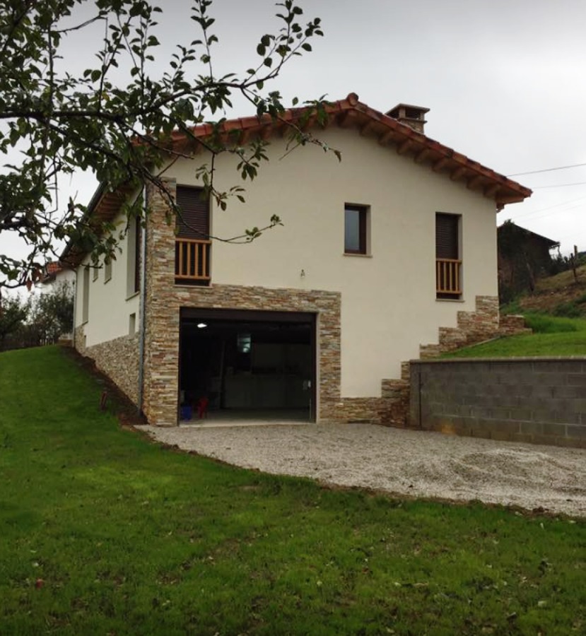 Construcción de vivienda unifamiliar