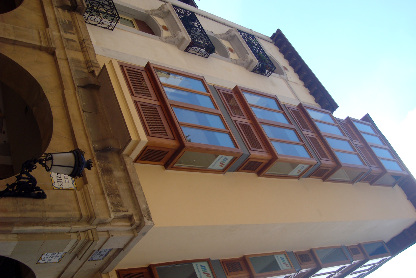 Mirador en C/Portales, Logroño. 