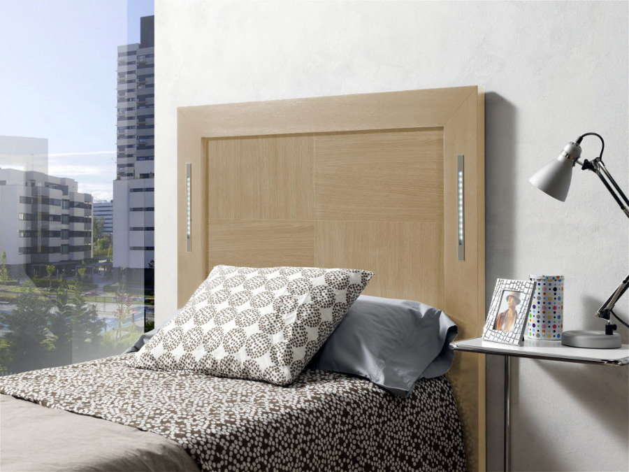 Modelo M01  chapado roble