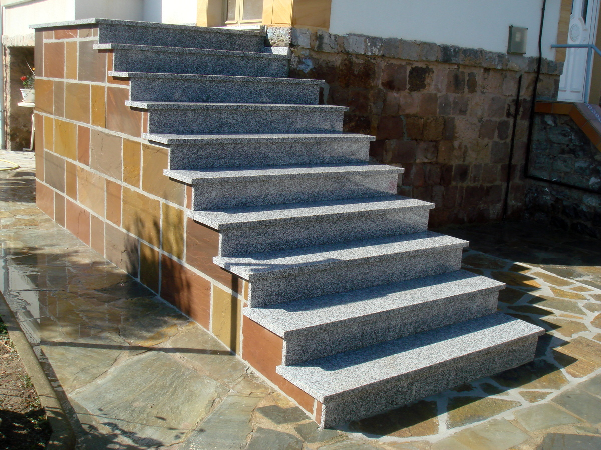 Modificacion accesos caserio