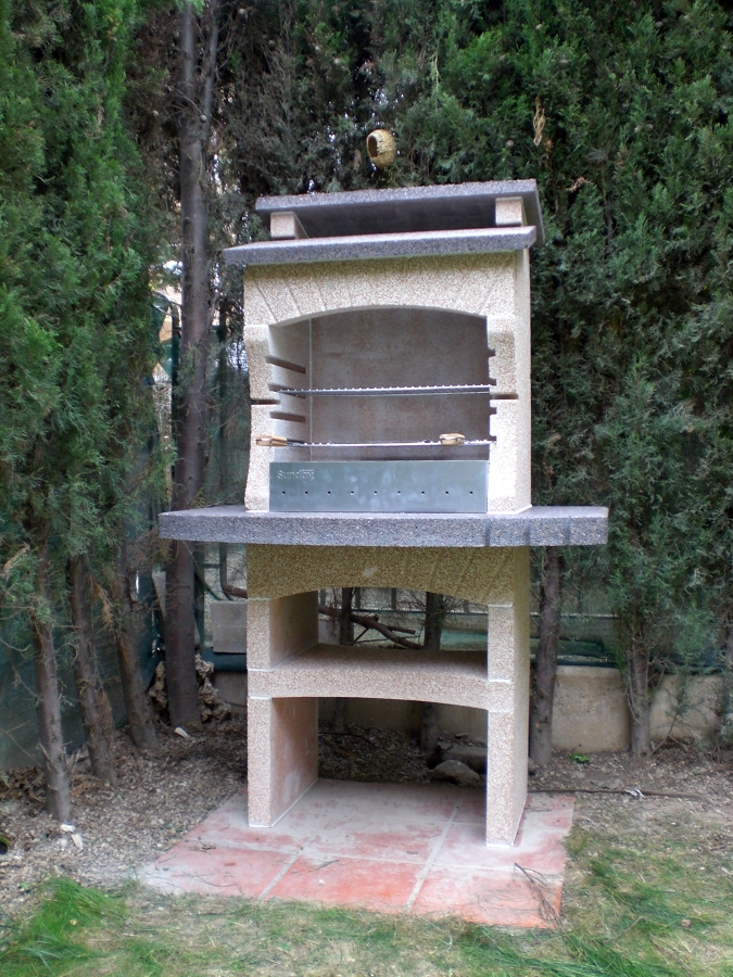 montaje de barbacoa.