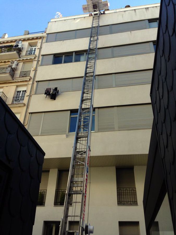 montamuebles por fachada