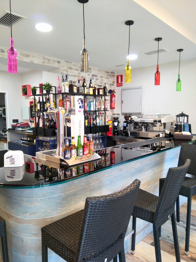 Cafetería/Bar de Copas