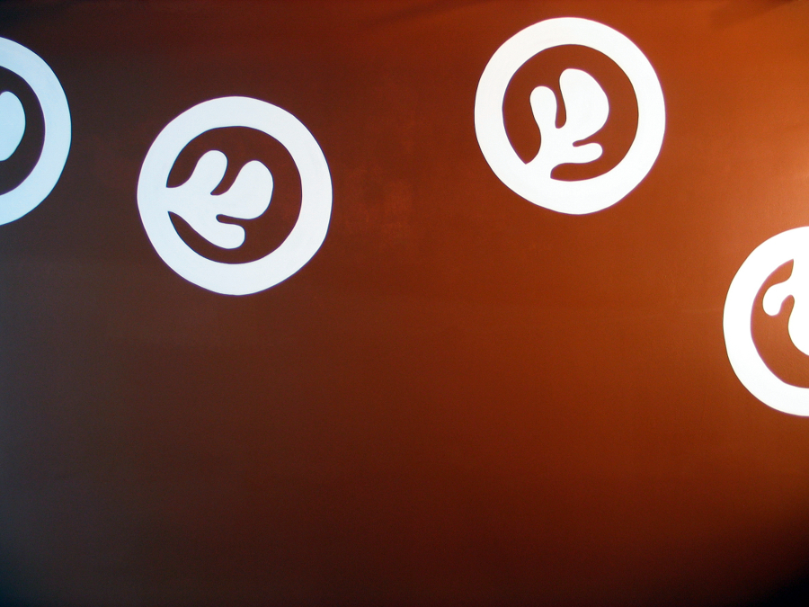 Motivo abstracto pintado en pared