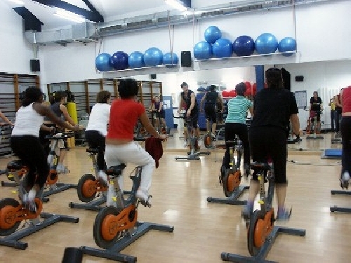 MUBY  GIMNASIO  FEMENINO  DE  VITORIA