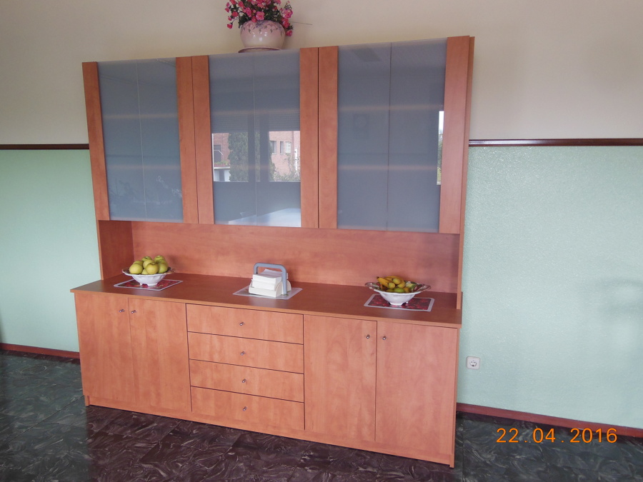Mueble comedor en melamina