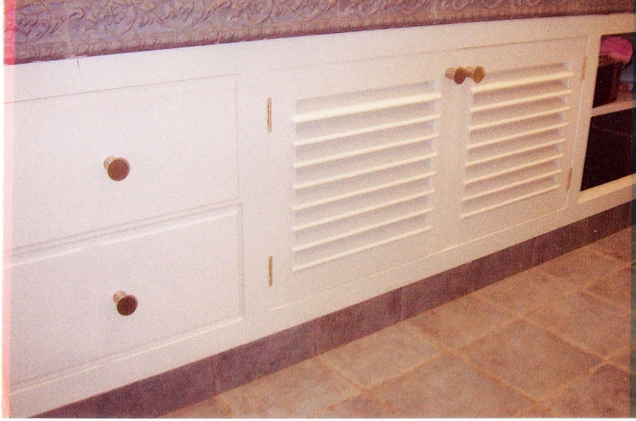 Mueble de baño lacado en blanco