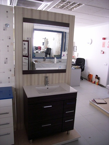 Mueble en melamina wengue