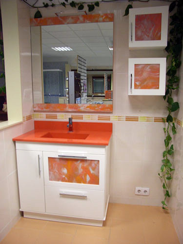 Mueble encimera compac naranja y auxiliares