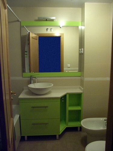 Mueble lacado en verde pistacho