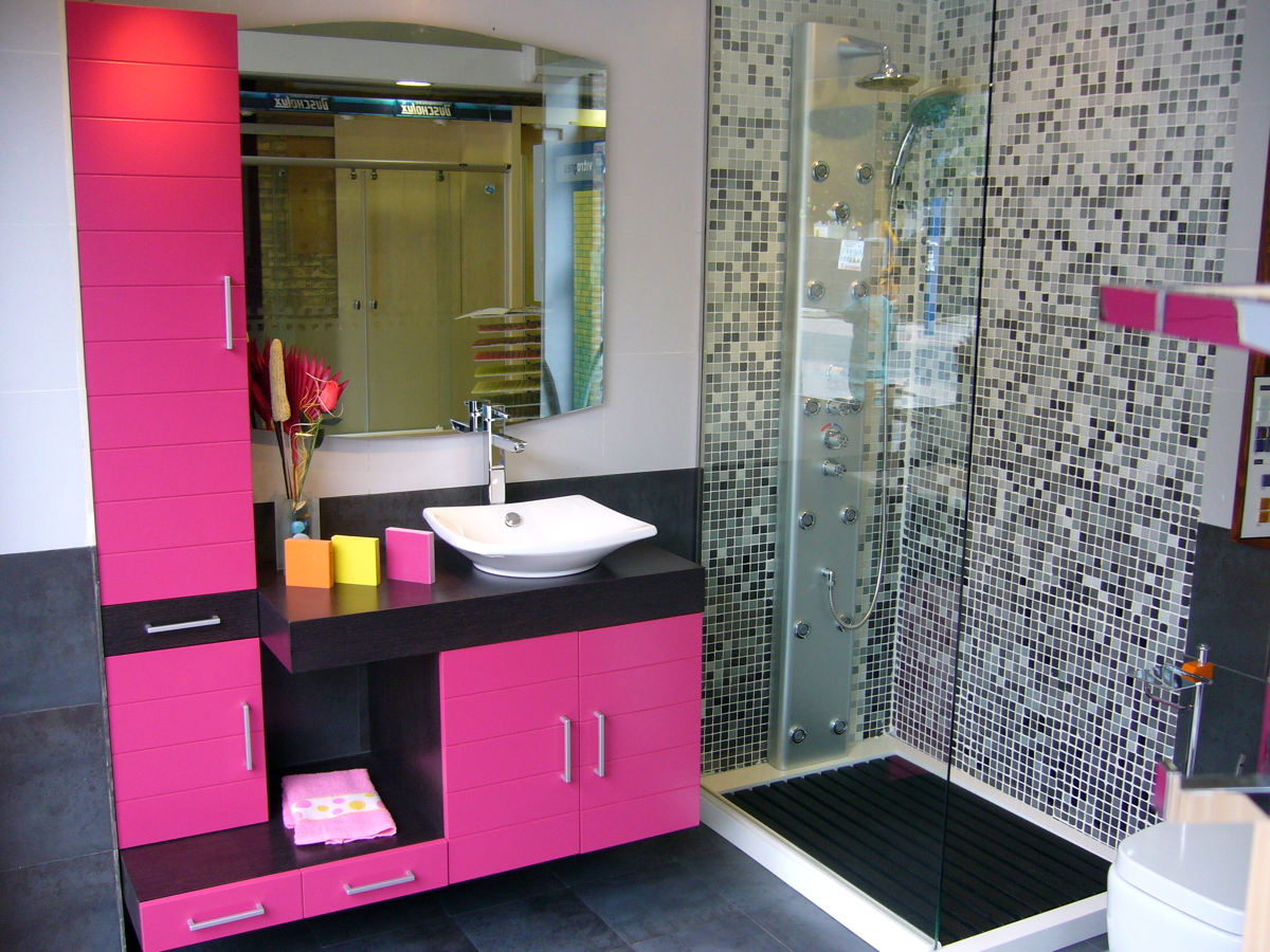 MUEBLE MODELO LINEAS