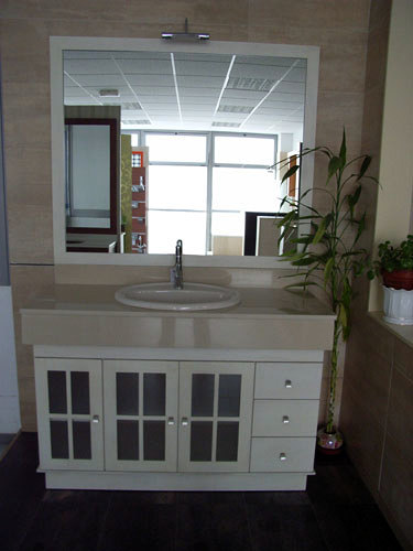 Mueble puertas en cruz