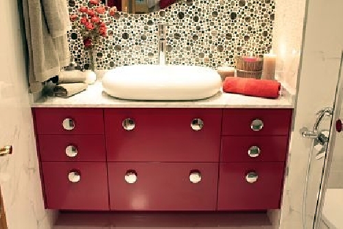 Mueble supendido fucsia