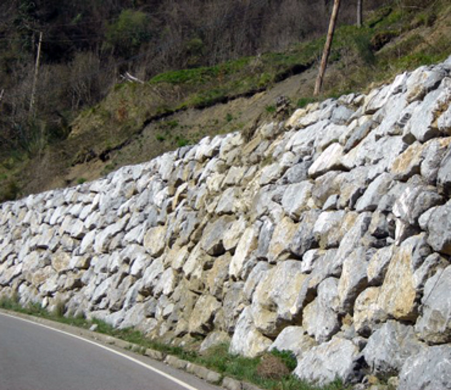 Recomendación y Cálculo de Escolleras