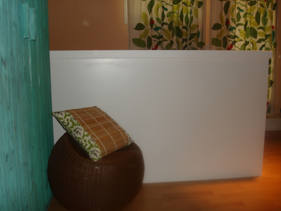 MURO DE MADERA LACADA