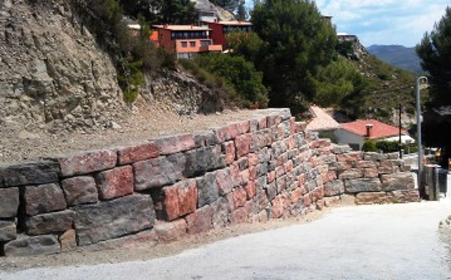 Muro de Rocalla. ROEXCA. Excavaciones Catalunya