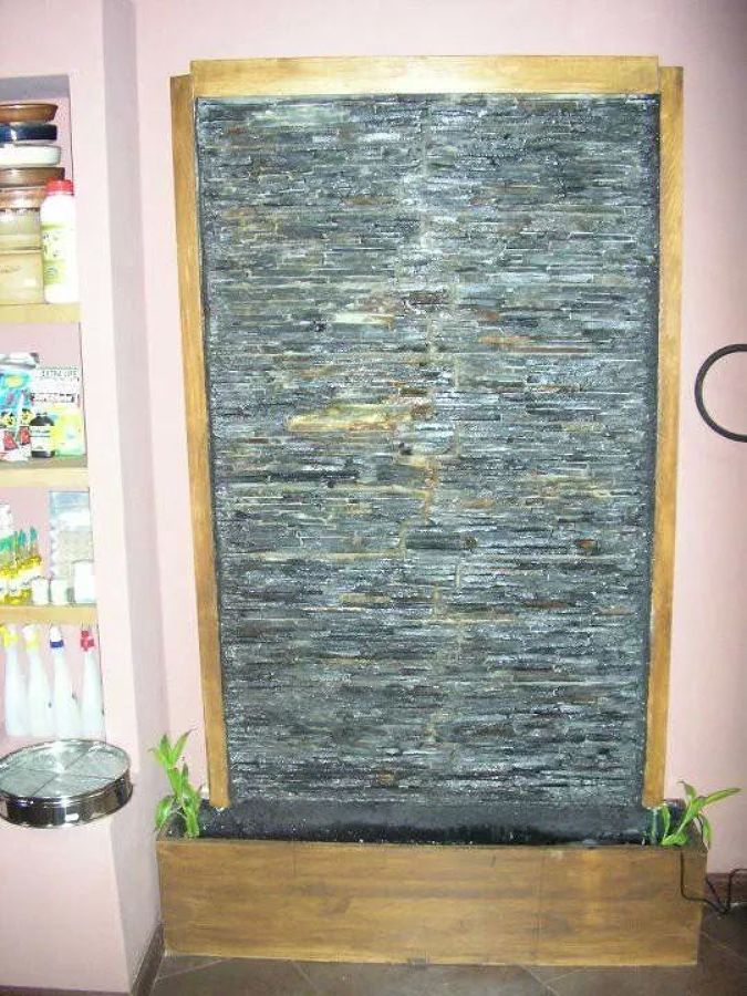 Muro llorón de caída de agua