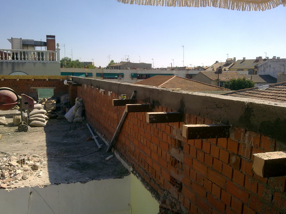 Muro y Zuncho perimetral