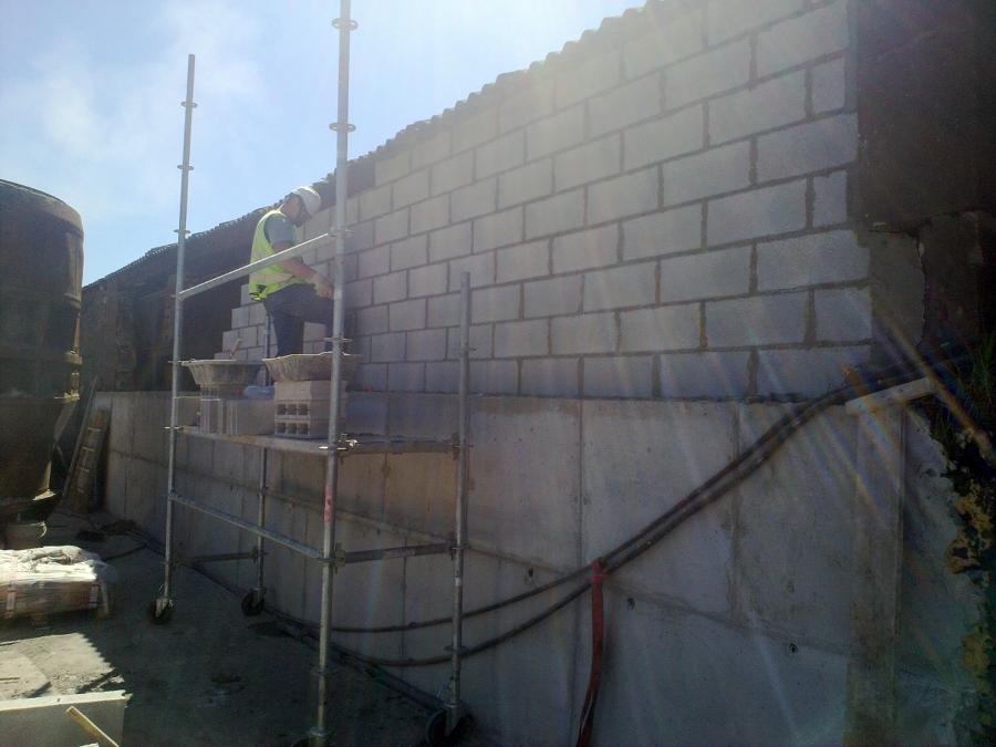 MUROS DE CERRAMIENTO