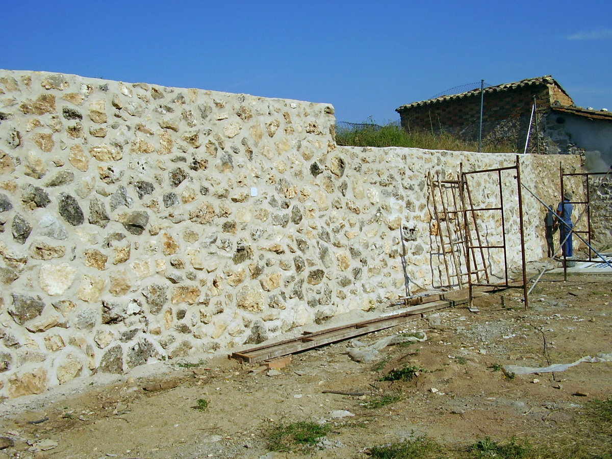 Muros de piedra natural vista