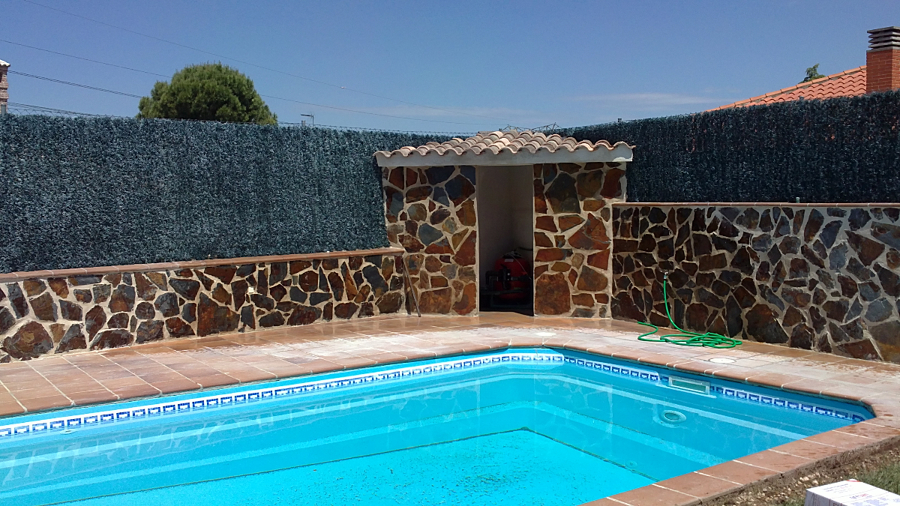 Muros revestidos de piedra terminados