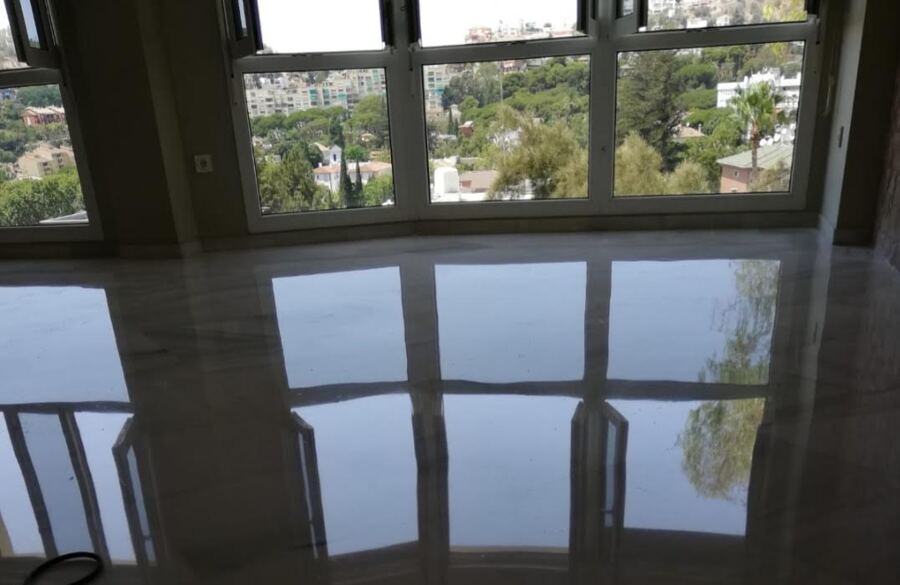 RESTAURACION DE SUELO DE MARMOL