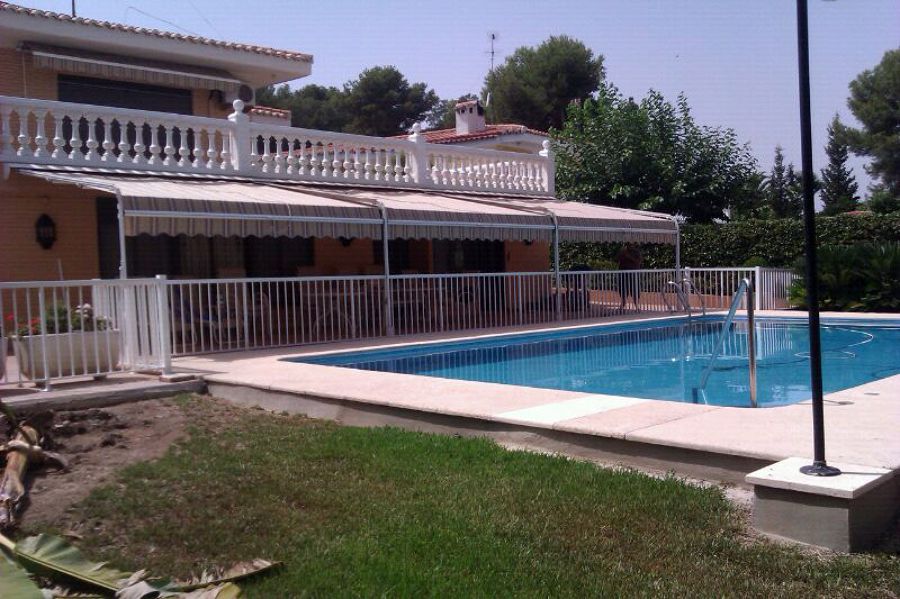 BARANDILLA DE PISCINA
