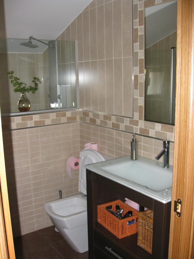 INTERIOR DE LA CONSTRUCCIÓN DE UNA TERCERA PLANTA