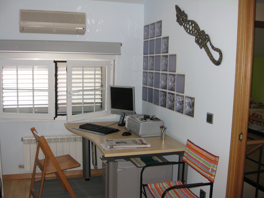 INTERIOR DE LA CONSTRUCCIÓN DE UNA TERCERA PLANTA