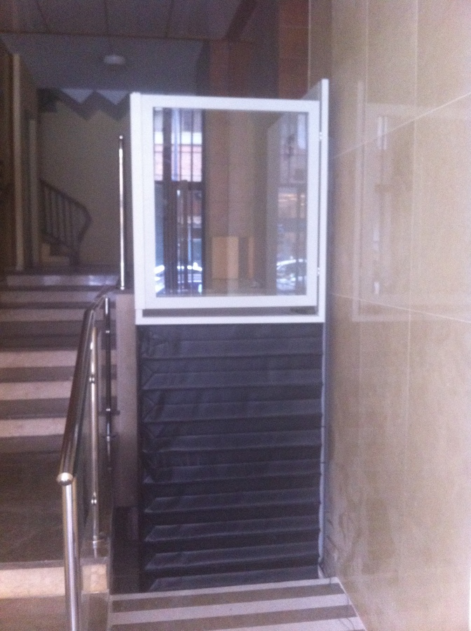 PLATAFORMA PARA SILLAS